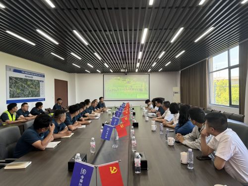 法治宣傳進(jìn)工地，普法教育潤人心